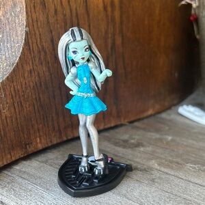 Monster High Frankie-Stein Just Play statue figure